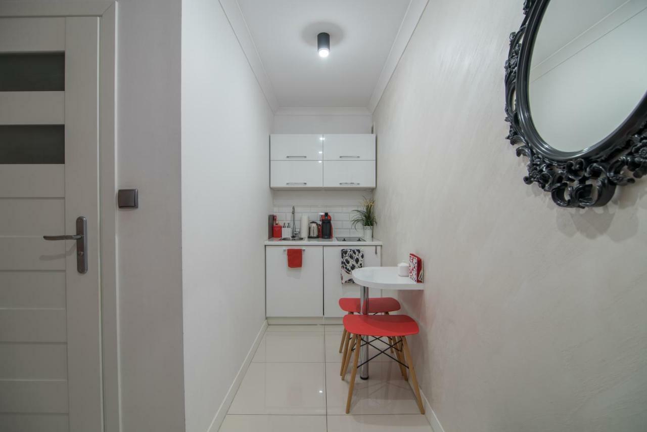 The White Apartment Varsovie Extérieur photo